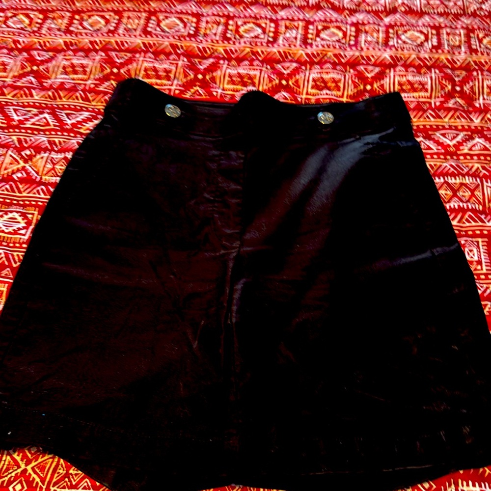 Rafaella Shorts With Stretch Waist and Faux Pockets
